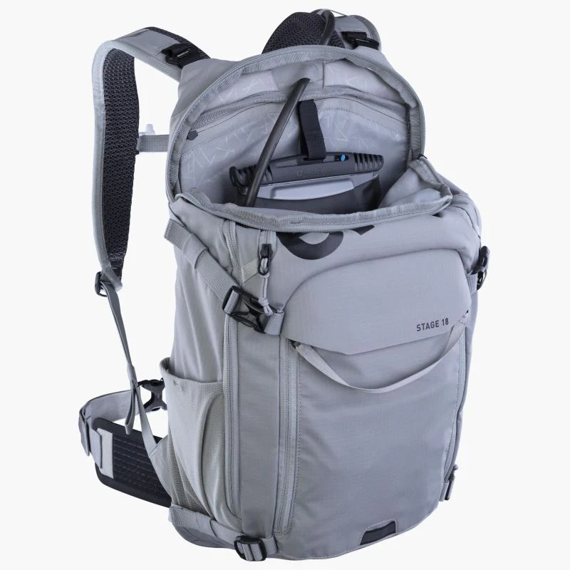 Mochila EVOC Stage 18 Stone