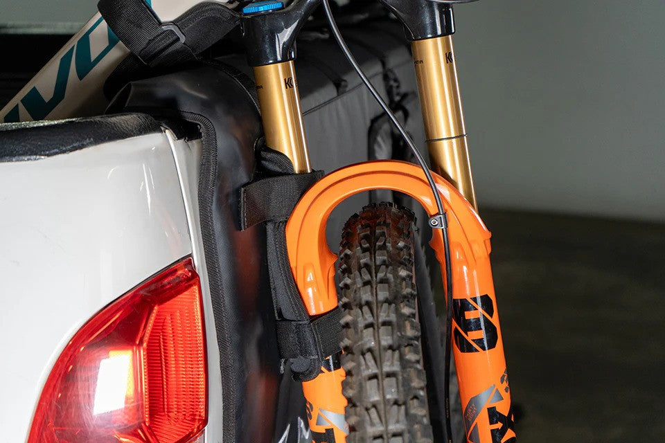 Tailgate Pad KMA Porta Bicicletas Para Camioneta (4 Bicicletas)