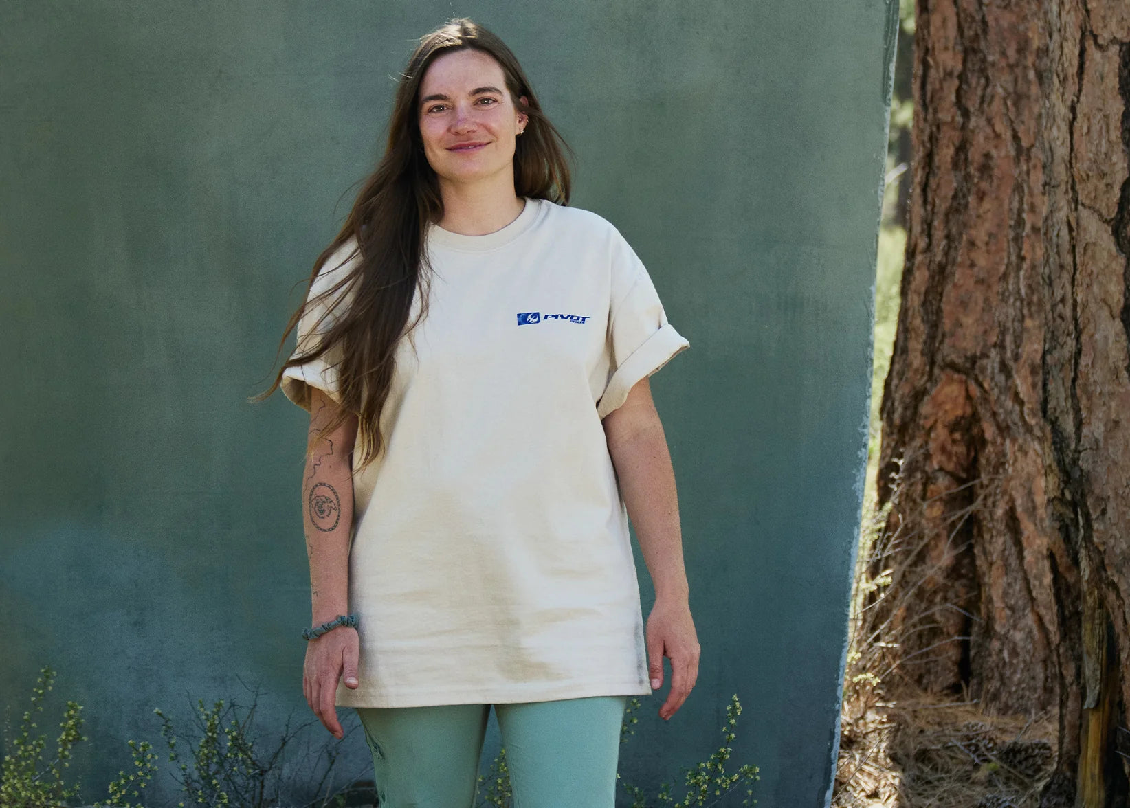 Playera PIVOT OVERLAND BOXY