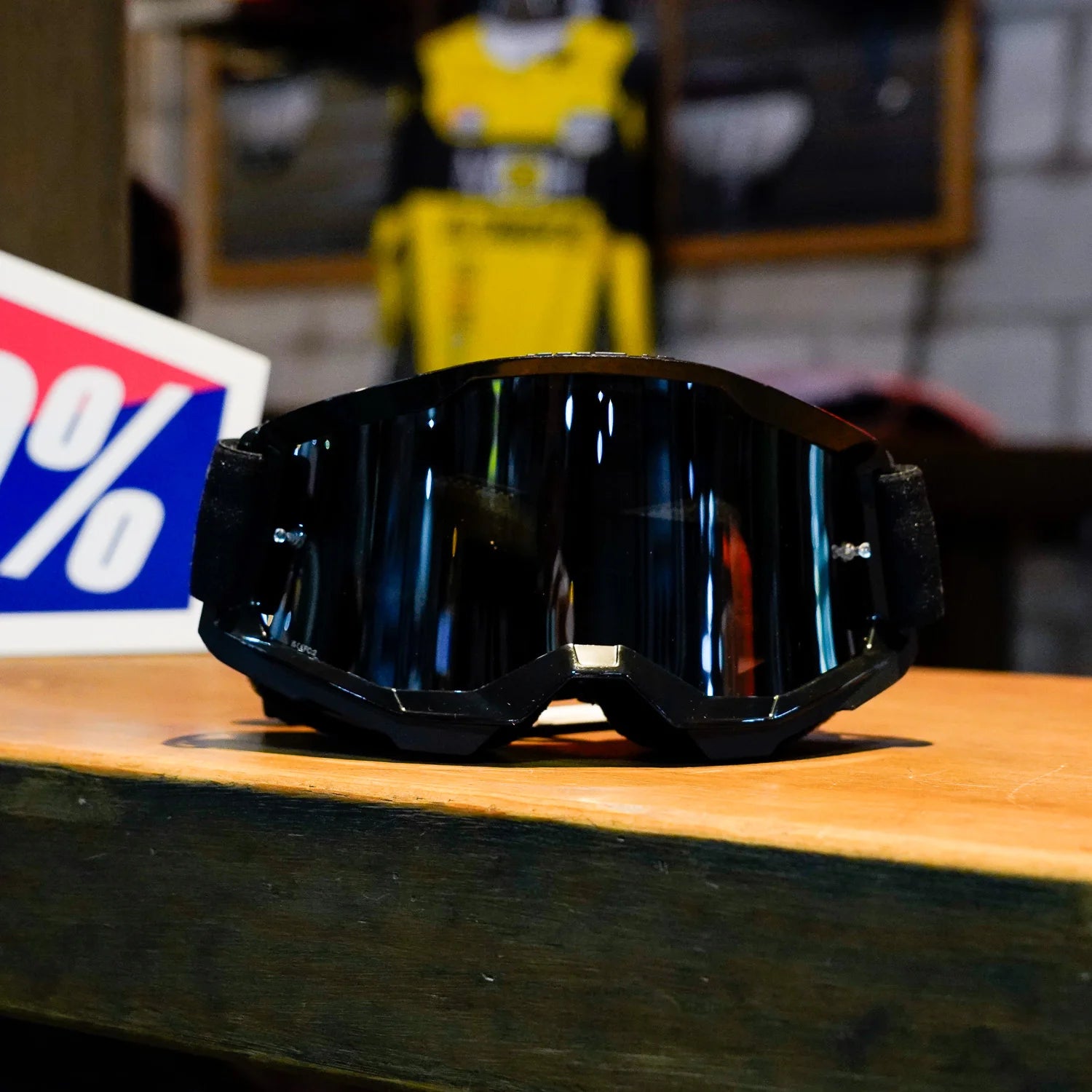 Goggles 100% Strata 2 Black - Mica Espejo Plateada