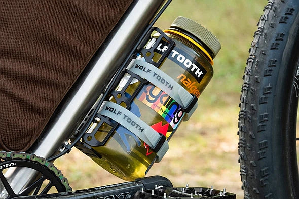 Base Wolf Tooth MORSE Cargo Carrier + 2 Straps