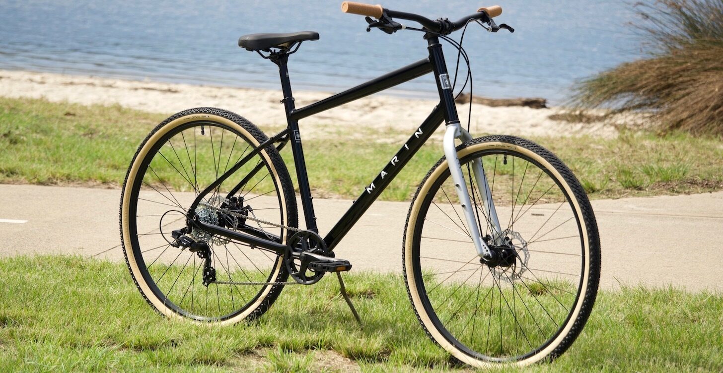 Bicicleta Urbana Kentfield 1 Negra (2022) Marin Bikes