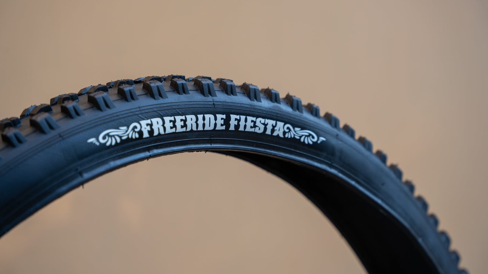 Llanta Vee Tire Freeride Fiesta Snap Wce 29 x 2.35