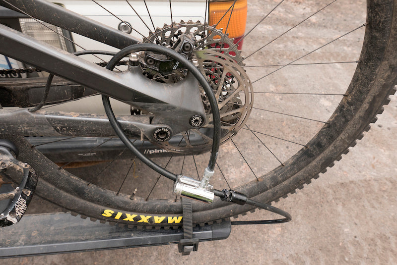Rack de Tirón Para 2 Bicicletas Kuat NV Base 2.0